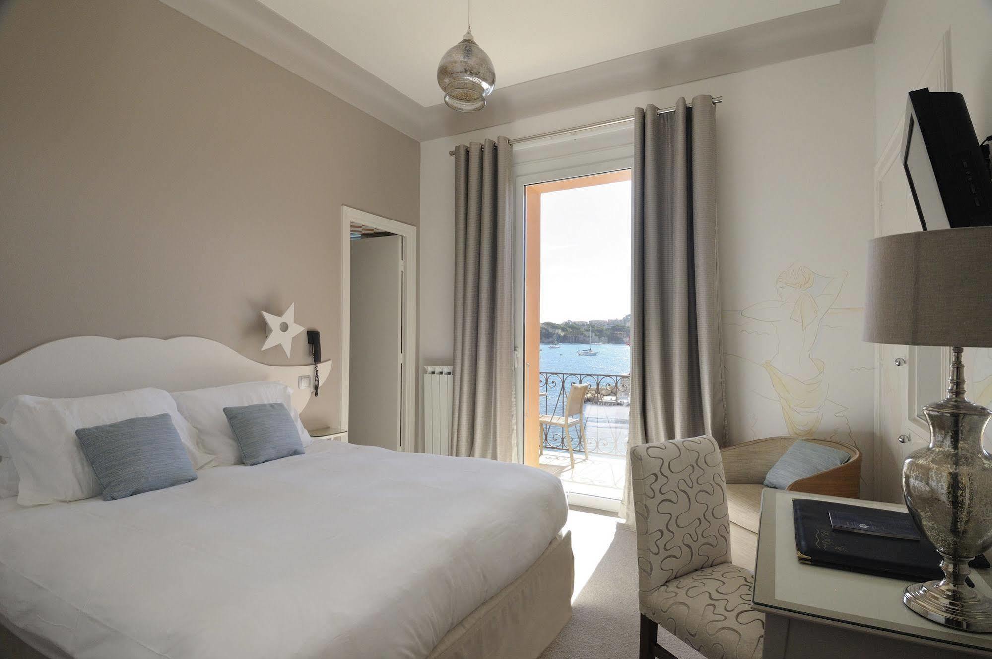 Welcome Hotel Вильфранш-сюр-Мер Экстерьер фото