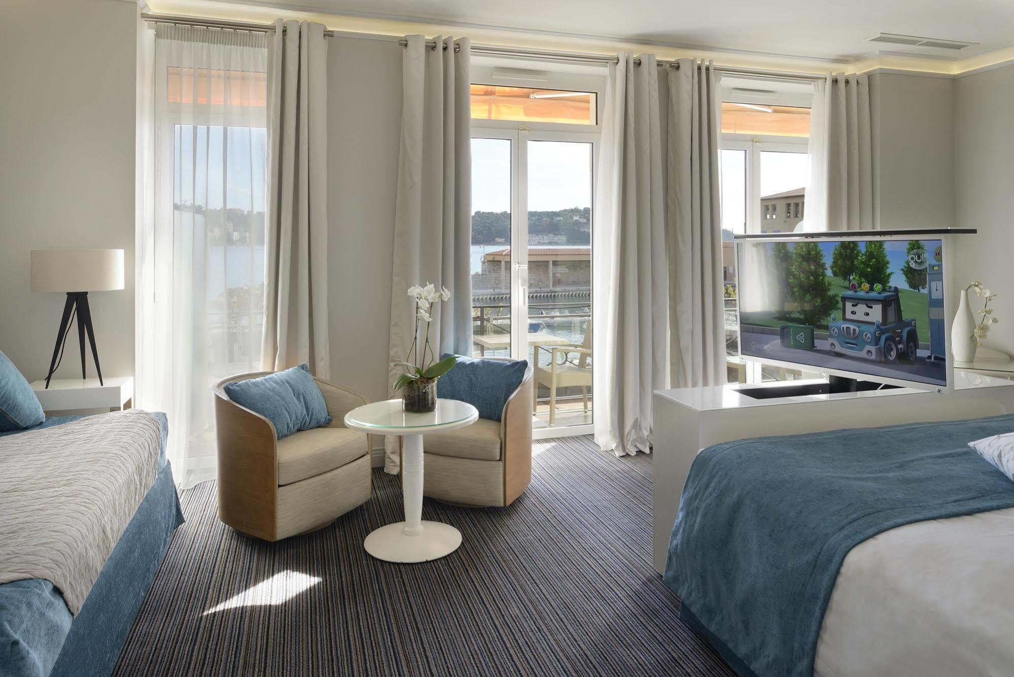 Welcome Hotel Вильфранш-сюр-Мер Экстерьер фото